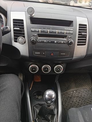 Mitsubishi Outlander 2007