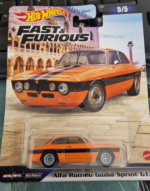 Hot wheels premium