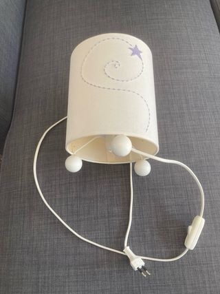 Lámpara infantil mesilla de noche