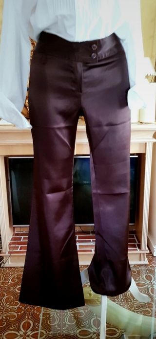 Pantalón de vestir  campana talle alto.