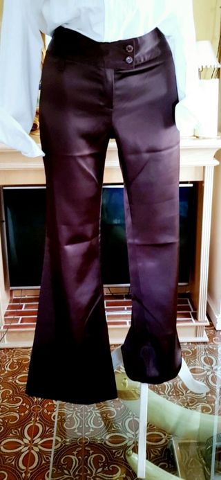 Pantalón de vestir  campana talle alto.