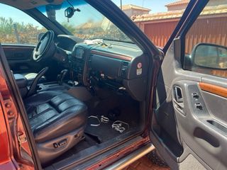Jeep Grand Cherokee 4,7 V8 caravana