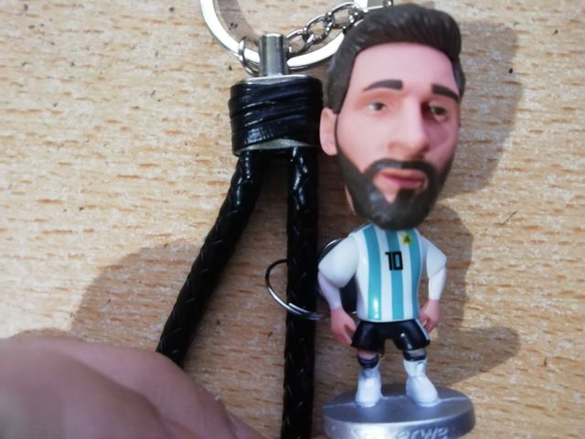 Leo Messi lote llavero y pegatinas nuevo