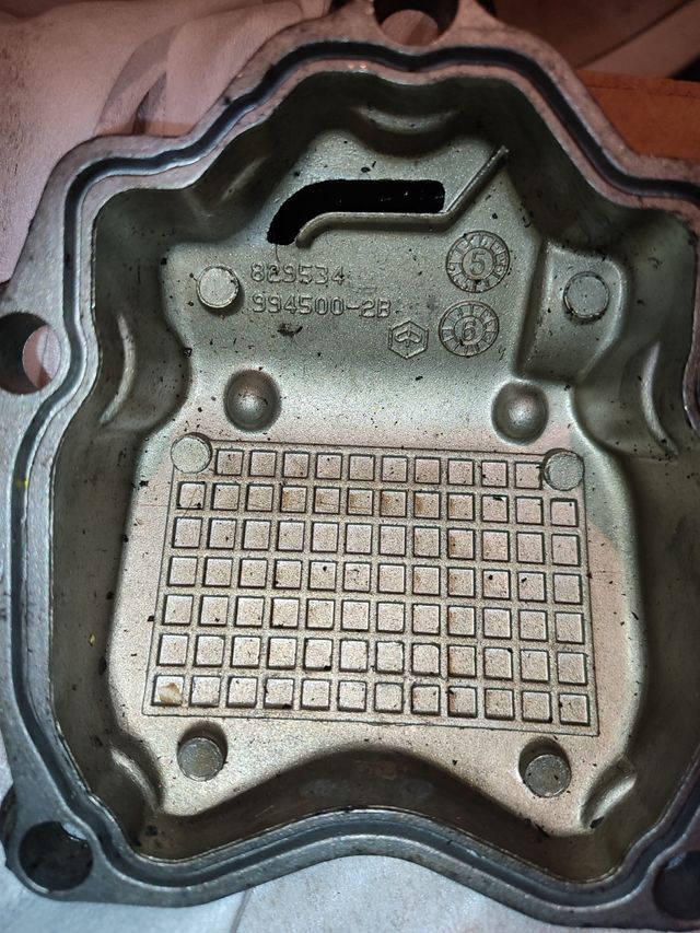 Tapa balancines Aprilia sportcity