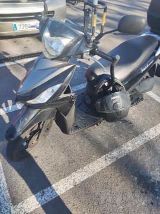 Suzuki Address 110cc 9cv Scooter