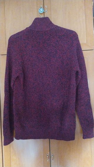 Jersey de lana rojo y azul