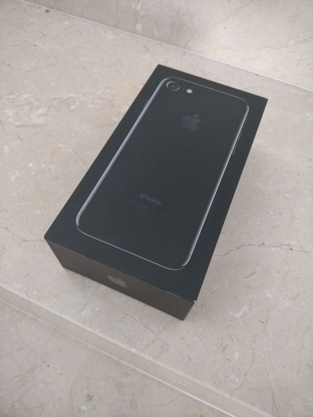 Caja iPhone SE