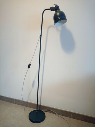 Lámpara de pie (136A cm)