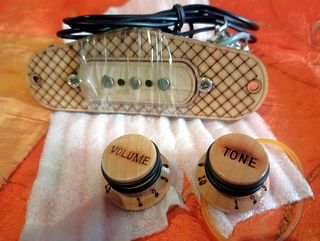 PIck up per chitarra cigar box