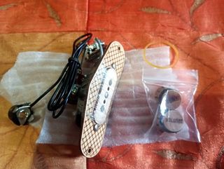 PIck up per chitarra cigar box