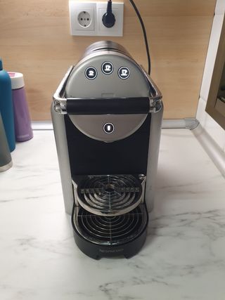 Cafetera nespresso profesional zenius