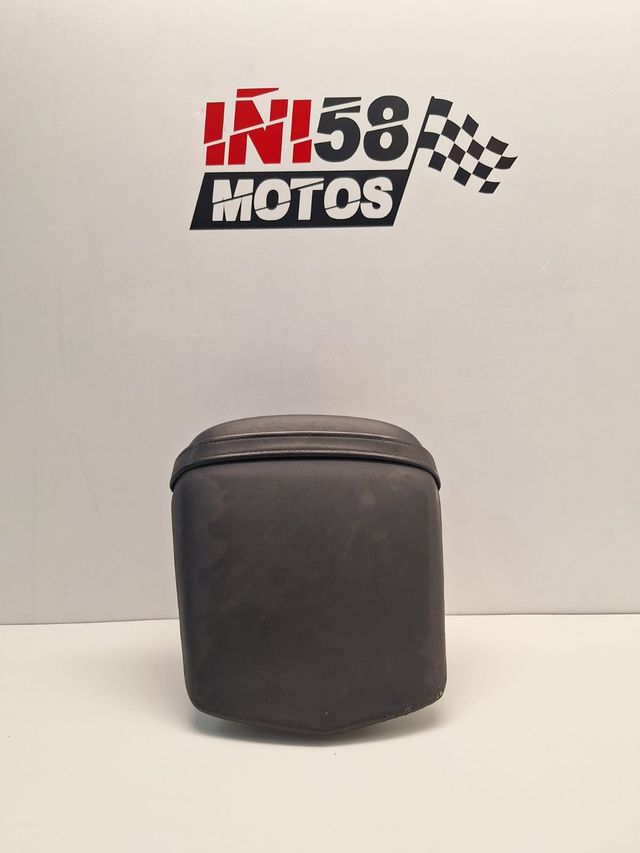 ASIENTO TRASERO  PARA  YAMAHA R6 2005