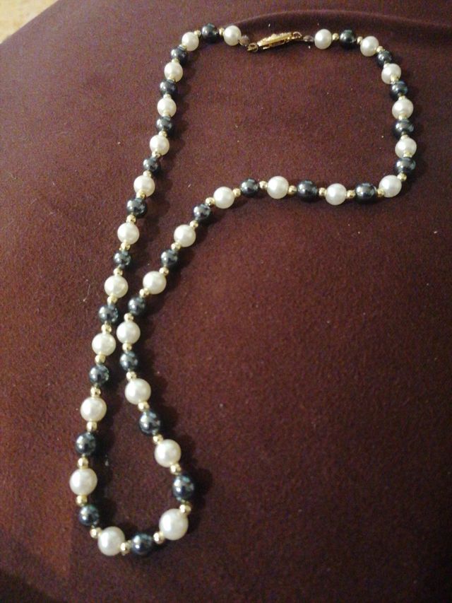 Gargantilla hematite y perla cristal