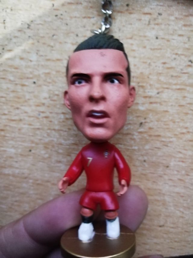 Cristiano Ronaldo lote figura y pegatinas nuevo