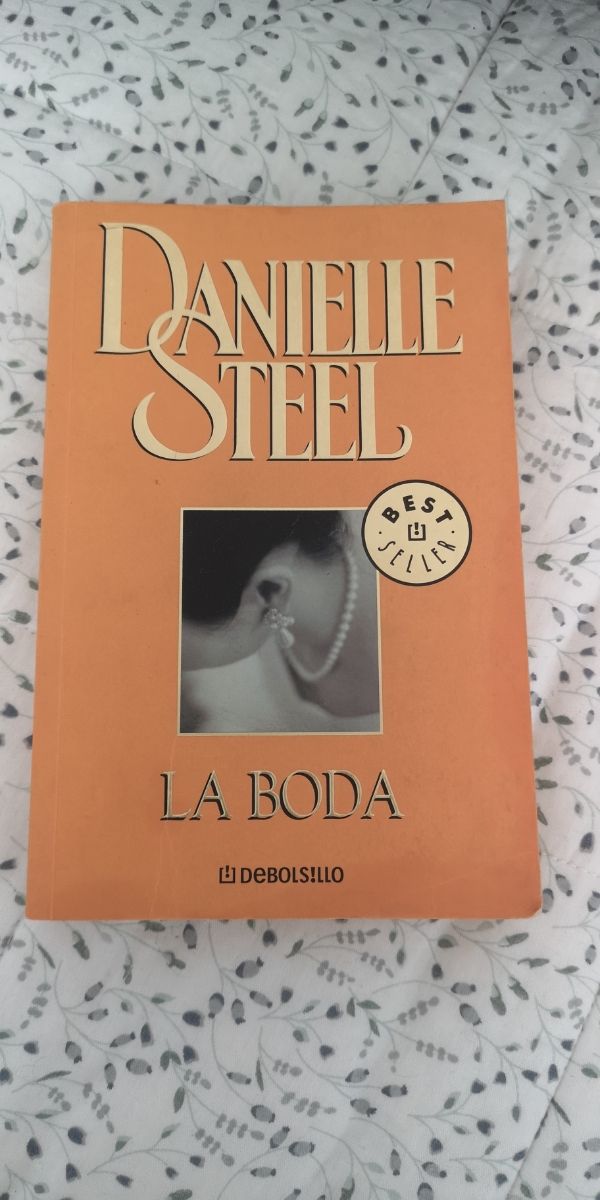 Novela "La boda"