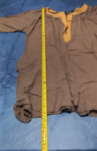 Camisa de cuello medieval/vikingo