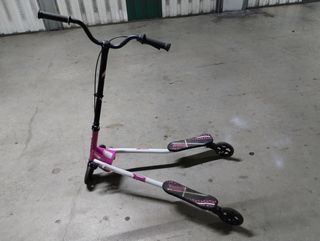 PATINETE DE TRES RUEDAS TRYWIL