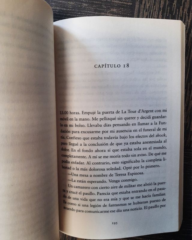 Una tienda en París (Maxim Huerta)