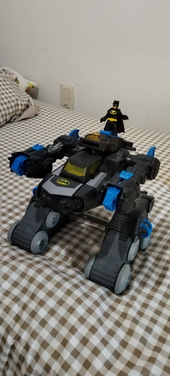 BATMAN COCHE TRANSFORMABLE