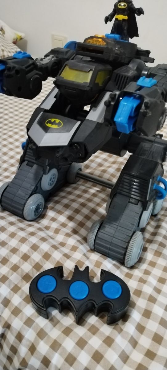 BATMAN COCHE TRANSFORMABLE