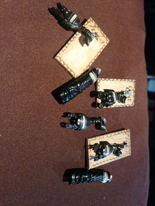 Lote de 6 Colgantes coral negro y nacar