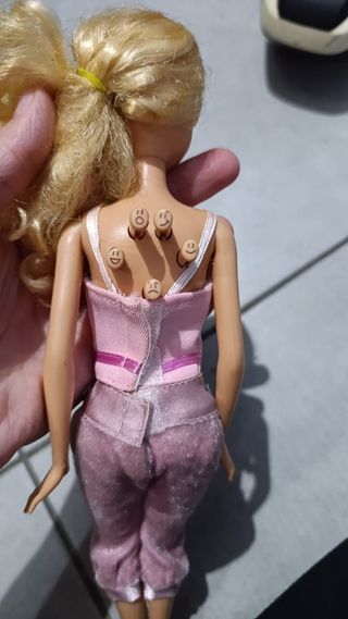 Se vende muñeca Barbie mattel 15€