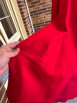 Blazer a medida de un solo pecho en crepé satinado