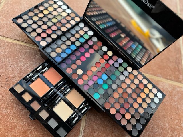 Scatola trucchi, trousse make-up