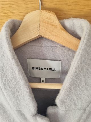 Abrigo Bimba y Lola azul claro
