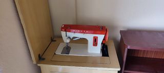 Maquina de coser singer