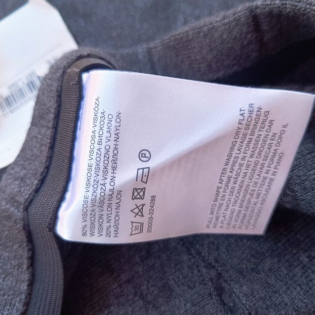 Falda de punto Yessisa