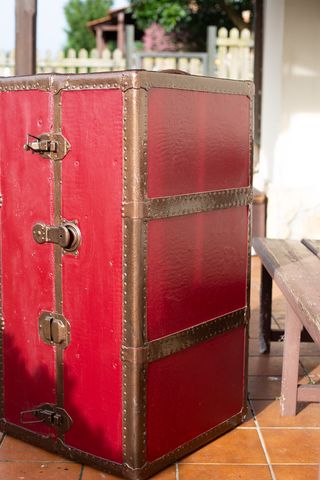 Baúl de viaje antiguo restaurado