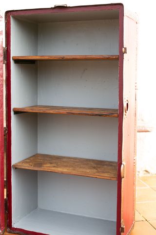 Baúl de viaje antiguo restaurado