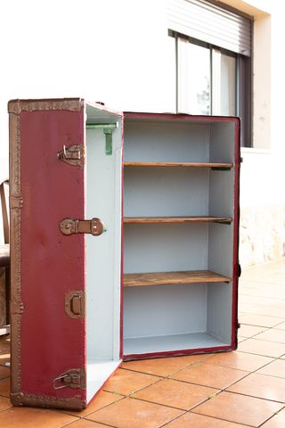 Baúl de viaje antiguo restaurado