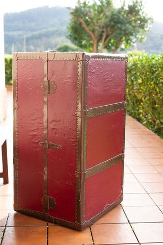 Baúl de viaje antiguo restaurado