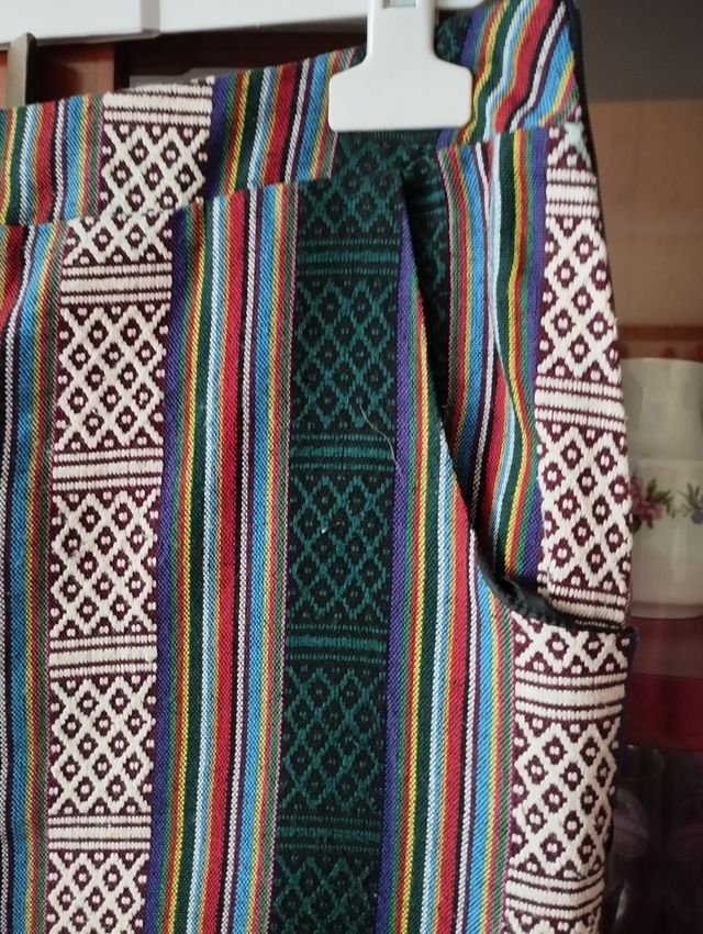 Faldas cuarenta y dos cuarenta y cuatro