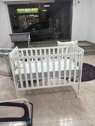 Cuna blanca de Micuna