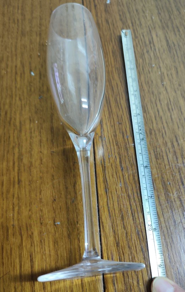 13 copas de champán de la marca WMF