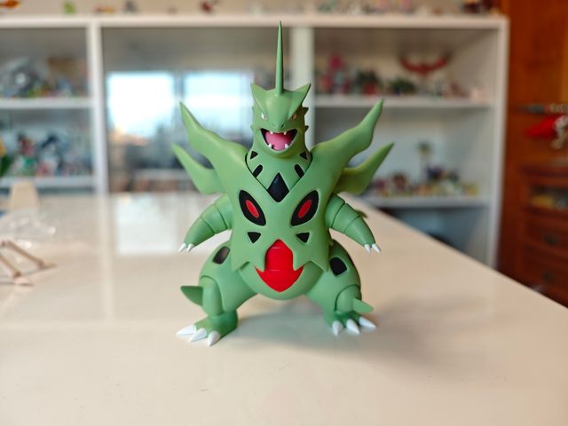 1/20 mega tyranitar sxg studio