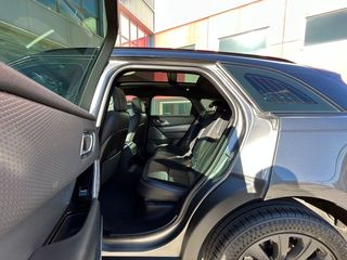 Land-Rover Range Rover Velar 2.0 D240 177kW R-Dynamic 4WD Auto