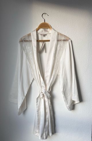 Bata blanca de novia