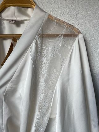 Bata blanca de novia