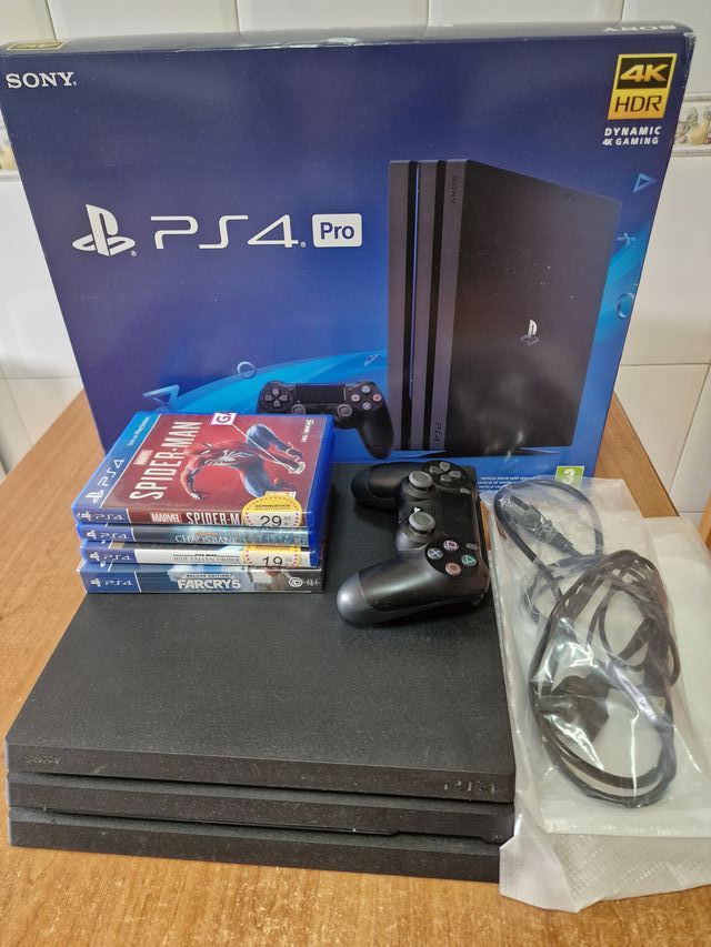 PS4 Pro 1TB + juegos