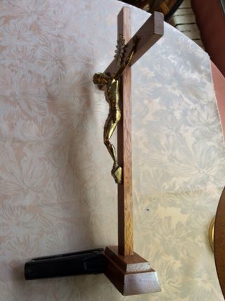 Crucifijo de madera con Cristo de bronce 57cm alt.
