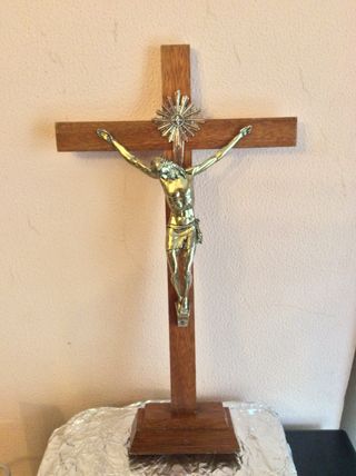 Crucifijo de madera con Cristo de bronce 57cm alt.