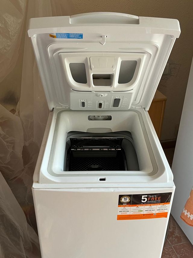 Lavadora Indesit 6Kg 1000rpm carga superior