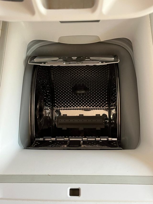 Lavadora Indesit 6Kg 1000rpm carga superior