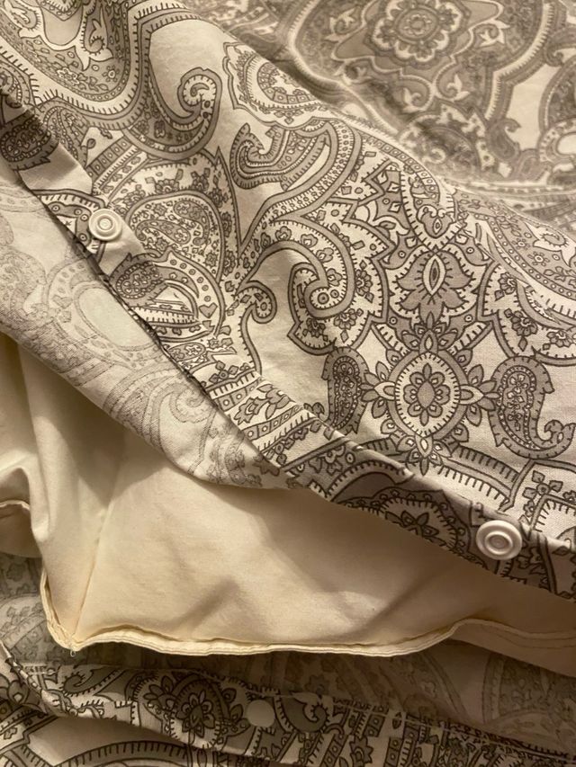 EDREDON Y FUNDA REGALO COJINES