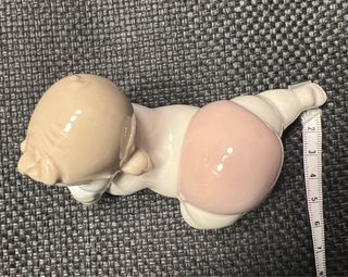Preciosa figura porcelana NAO