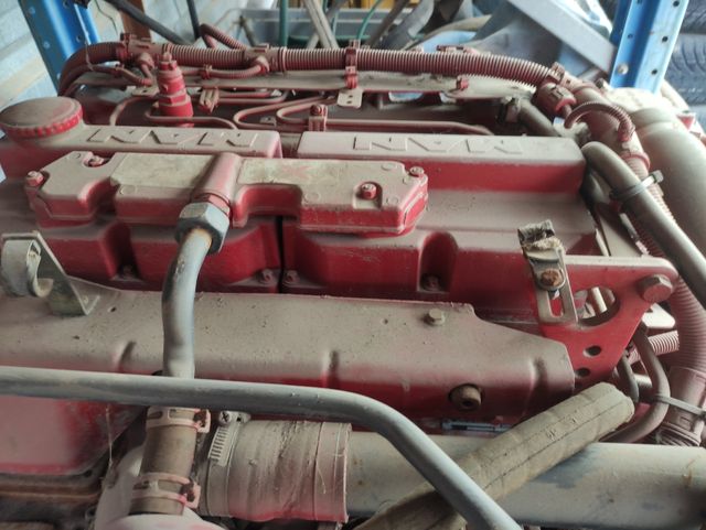 Motor man 4 cilindros do 834  12 mil kilos